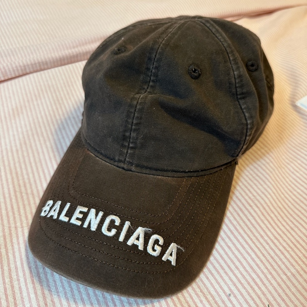 Balenciaga Logo Embroidered Baseball Cap